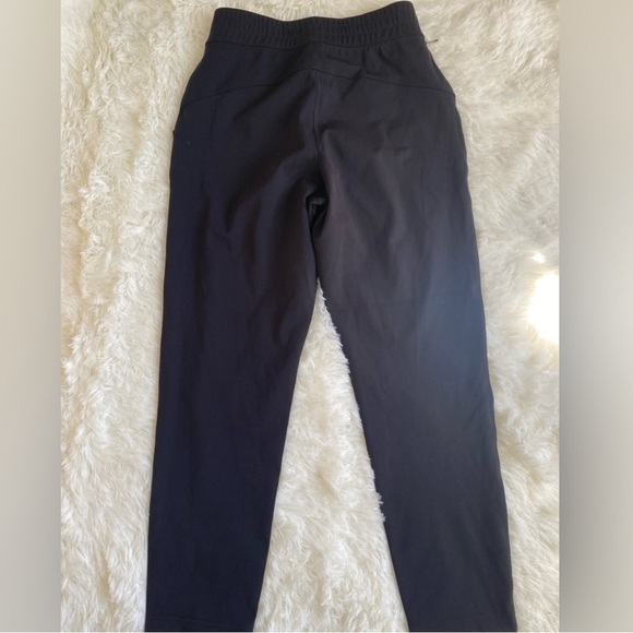 The group babaton weekender pants - Picture 3 of 4